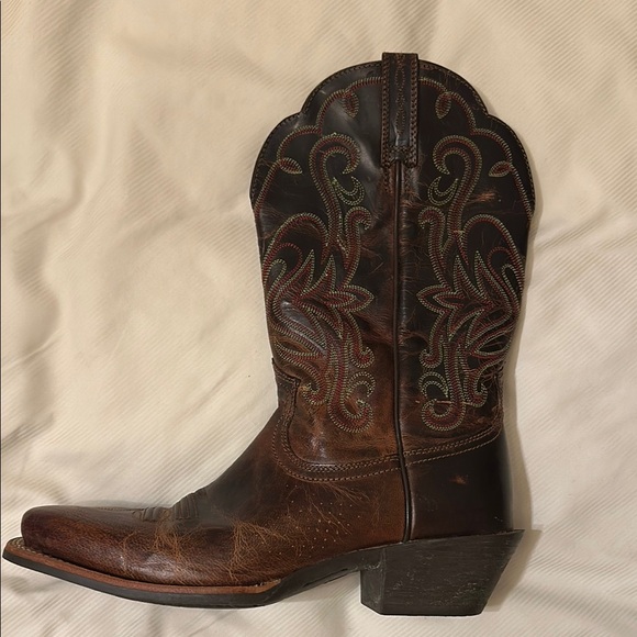Ariat Cowgirl / Cowboy Boots - Picture 5 of 11